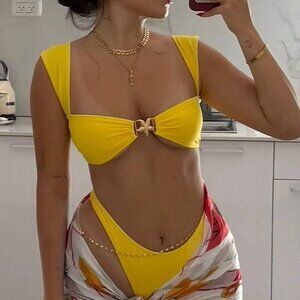 Yellow Women's Sexy Starfish Decor Bikini Set